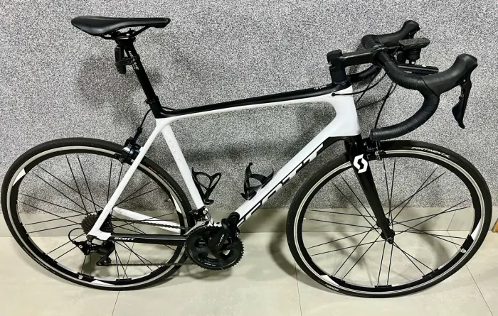 Bicicleta Speed Scott Addict 30