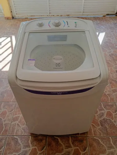 Máquina de lavar roupa 