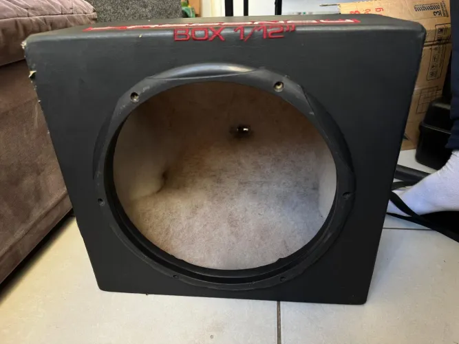 Caixa selada 12"