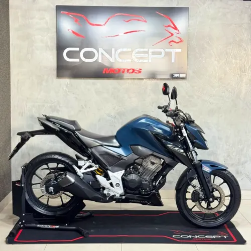 Honda CB 300F Twister 300 cc