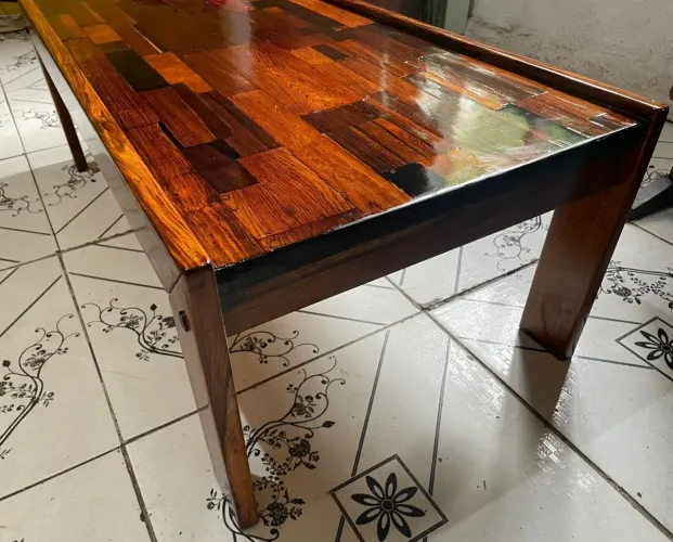 Mesa de centro em Jacarandá Design anos 60
