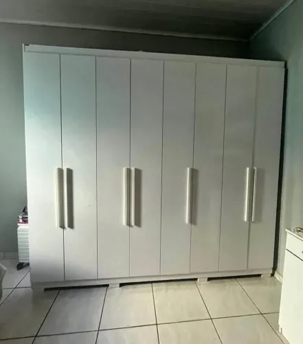 Vendo guarda roupa usado bem conservado entrega e montagem grátis
