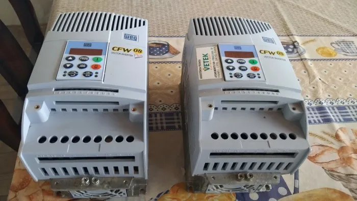 Vendo 2 inversor CFW08