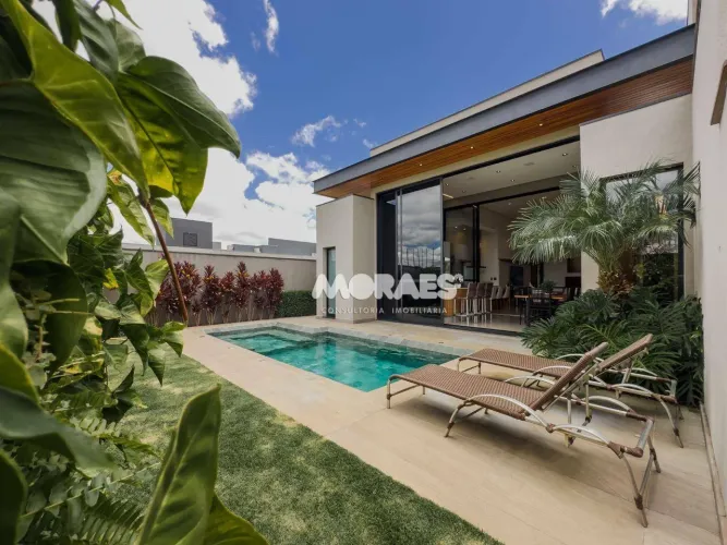 Casa em Condomínio Fechado com 3 suítes, 3 vagas à venda, a/c 248 m², R$ 3.000.000,00 - Re