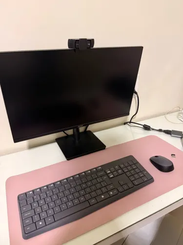 VENDO SETUP COMPLETO PARA HOME OFFICE - PRATICAMENTE NOVO!