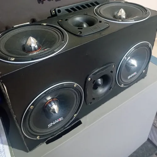Vendo ou troco por som automotivo em estado novo