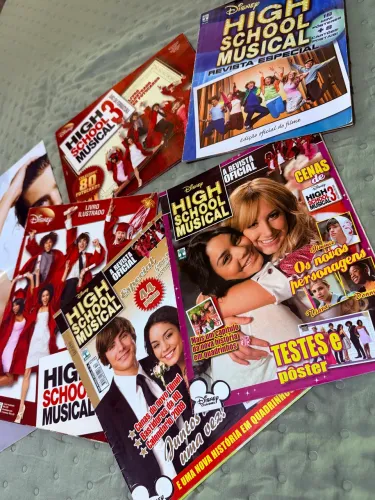 Revistas e álbuns High School musical 