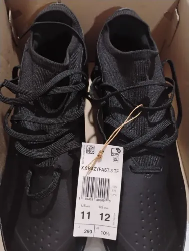 Chuteira 42 nova importada Adidas 
