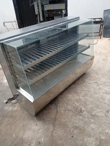 Vitrine - Seca pra quitandas tamanho 1,60 toda no INOX .