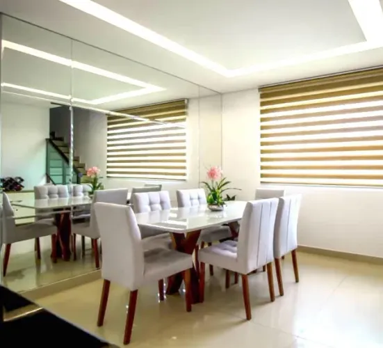 Mesa de Jantar com 6 cadeiras