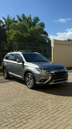 Mitsubishi Outlander HPE-S 3.0 V6 4X4 5P Aut. 2021