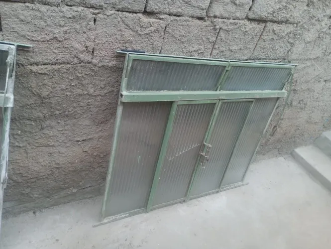 Janela com vidro bom estado tamanho 1,20×1