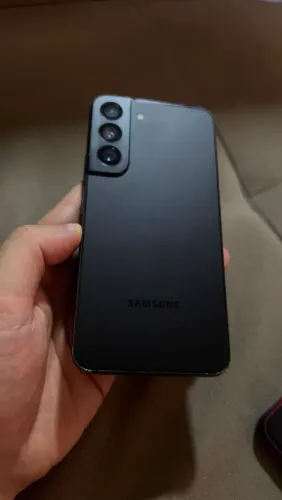 Samsung S22 128gb 8gb RAM