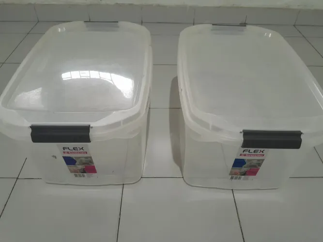 Duas caixas San Remo 29L por R$ 50