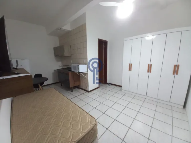 Studio para locação na Carvoeira