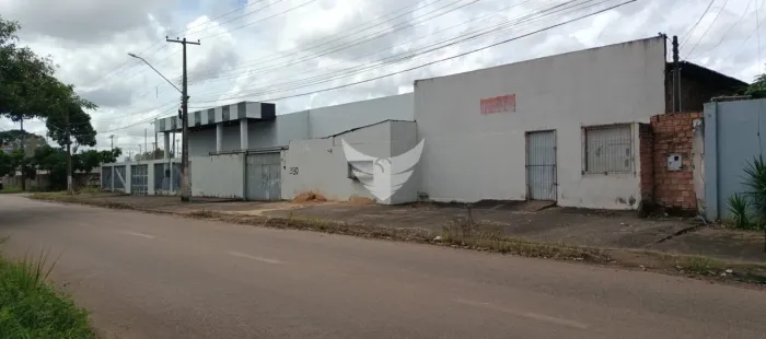 Galpão com Igreja montada á venda