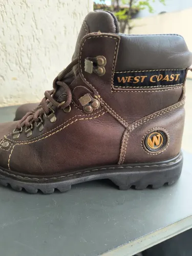 Bota masculina