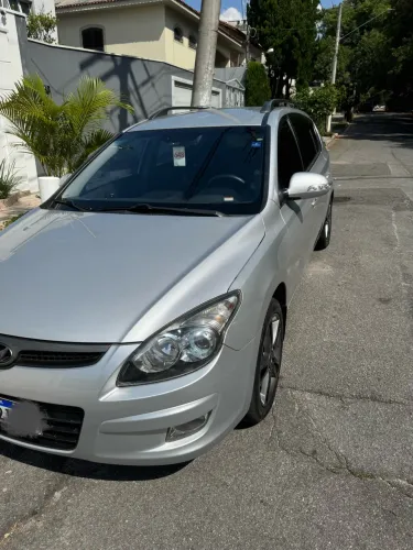 Hyundai I30CW 2.0 16V 145cv Aut. 5P 2011