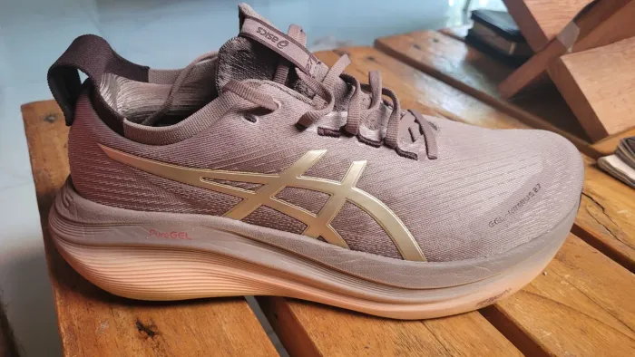Tênis Asics Gel Nimbus 27 Luxe