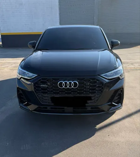 Audi Q3 SPB Perf. Black 2.0 TFSI Tipt. Quat. 2022