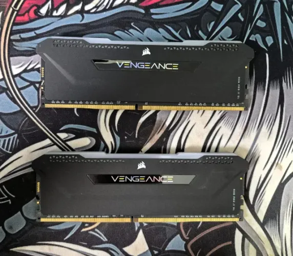 Memória RAM DDR4 - Corsair Vengeance RGB PRO SL - 32GB (2x16) 3200MHz CL16