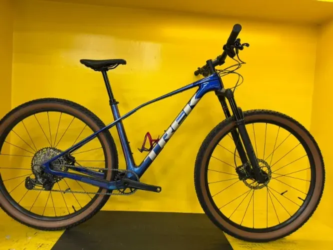 Bicicleta Trek Procaliber 9.5 com peças da 9.6 upgrade Carbono  tam M/L