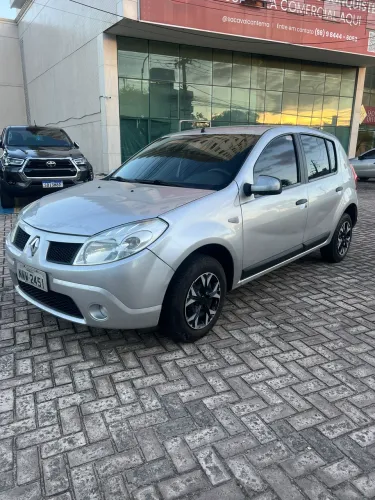 Renault Sandero Expression Hi-flex 1.0 16V 5P 2011