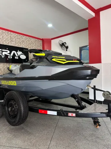 Jetski seadoo rxtx 325 
