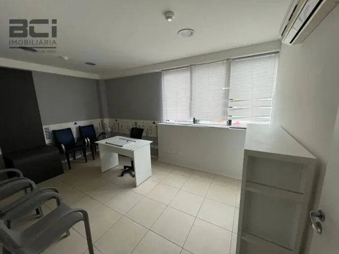 Sala comercial em Boa Viagem - Recife / PE.