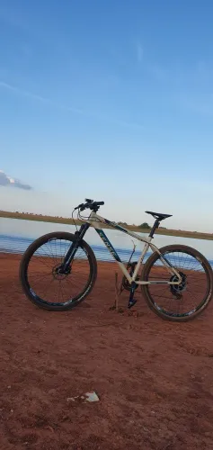 Vendo bike sense one 2024 equipada 