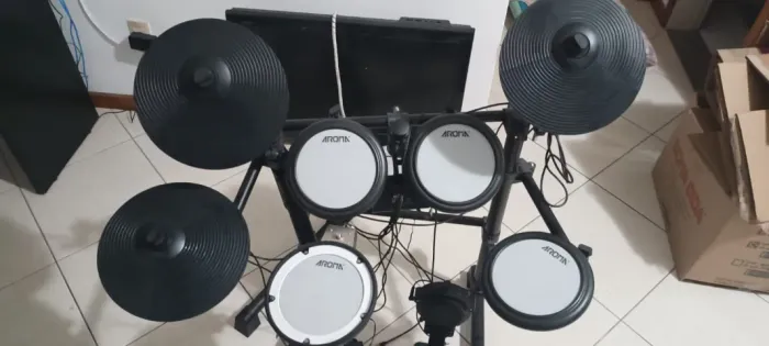 Bateria Eletrônica Aroma Tdx-16s Caixa Em Mesh Preto