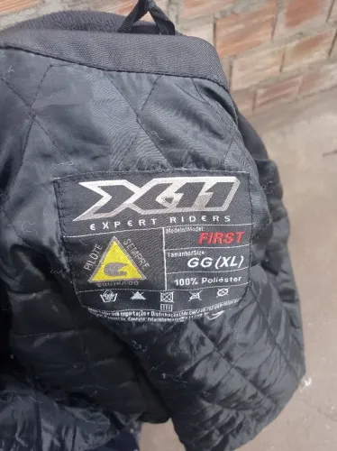 Vendo linda jaqueta para motoqueiro