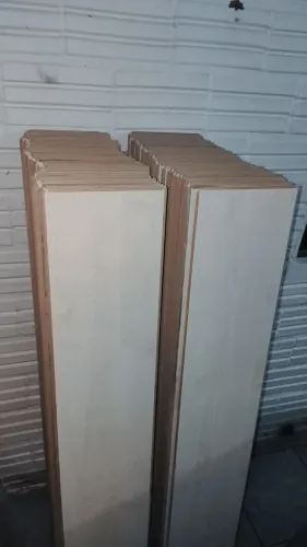 Piso Laminado Eucafloor 117 Laminas usados em ótimo estado de conservação