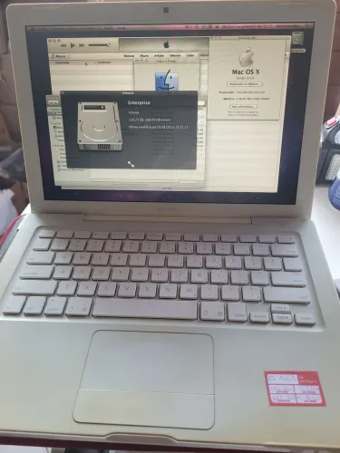 Mcbook Apple White funciona reliquia