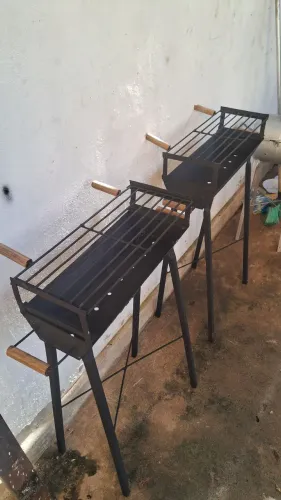 Churrasqueira tamanho média 