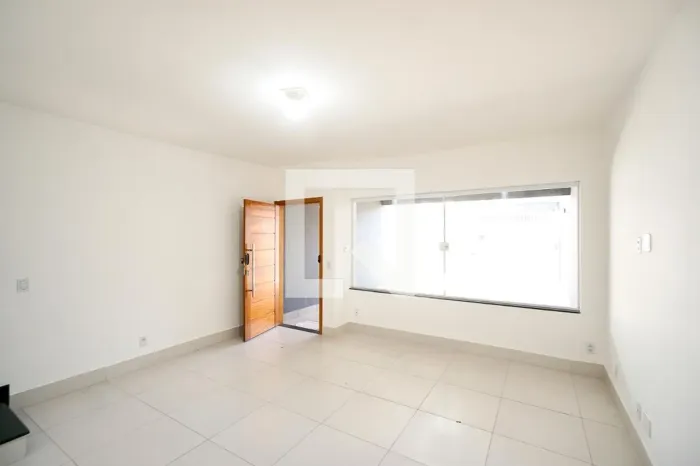 Casa à Venda - Vila Carrão, 3 Quartos, 139 m2