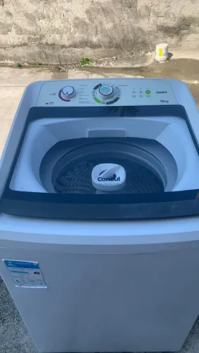 Máquina de lavar roupas 