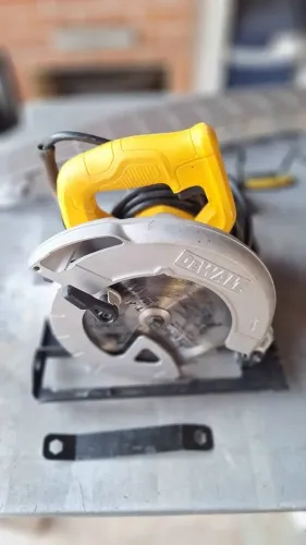 Serra Circular Manual DeWalt