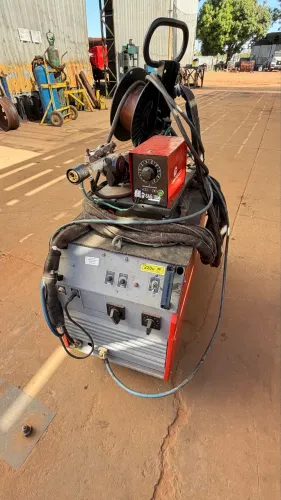 Máquina de Solda FAUB 585 AMPERES