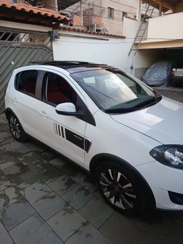 Fiat Palio Sporting 1.6 Flex 16V 5P 2015