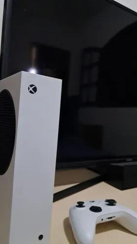Xbox Series S - videogame e controle original