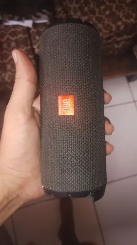 Jbl flip 4 (original) p/ retirada de peças.