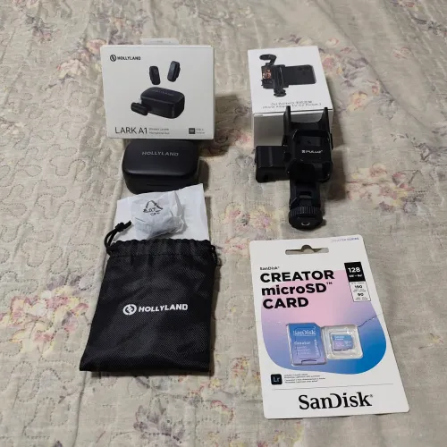 Kit Acess. Osmo Pocket 3 Mic Hollyland Lark A1+Suporte celular e luz+Microsd Sandisk 128GB