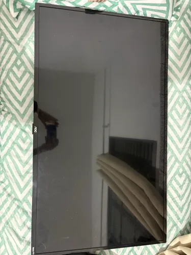 VENDO TELEVISÃO AOC ROKU PARA RETIRADA DE PEÇAS