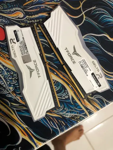 Kit Memória Ram T-force Delta 16Gb(2x8)