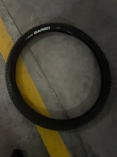 Pneu Vittoria Barzo Aro 29