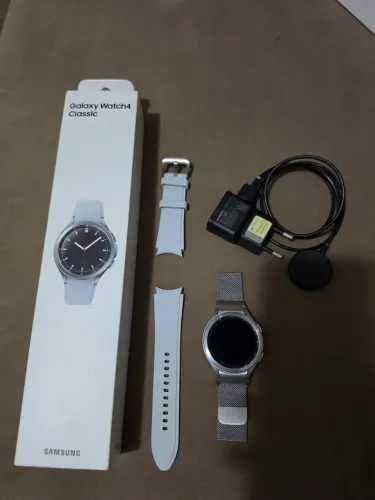 Galaxy Watch 4 Classic BT prata 46mm