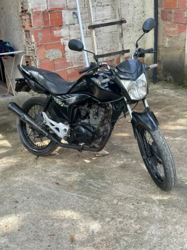 Moto pra venda