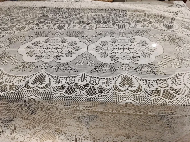 Toalha de mesa rendada 270 x 170