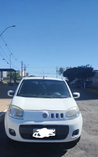 Fiat Uno Vivace Celeb. 1.0 EVO F.flex 8V 5P 2013